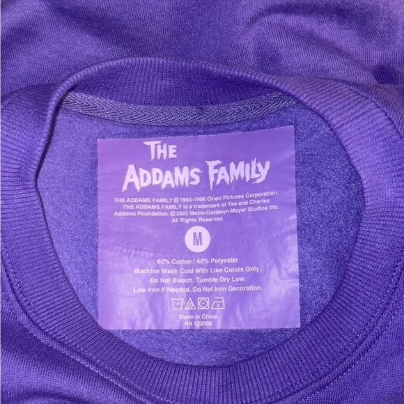 NEW the Adam’s family sweater size M - Picture 5 of 5